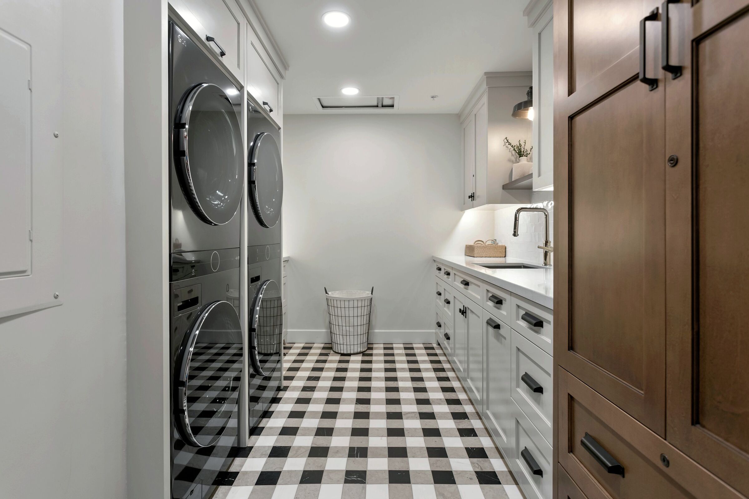 #232 - Laundry Room