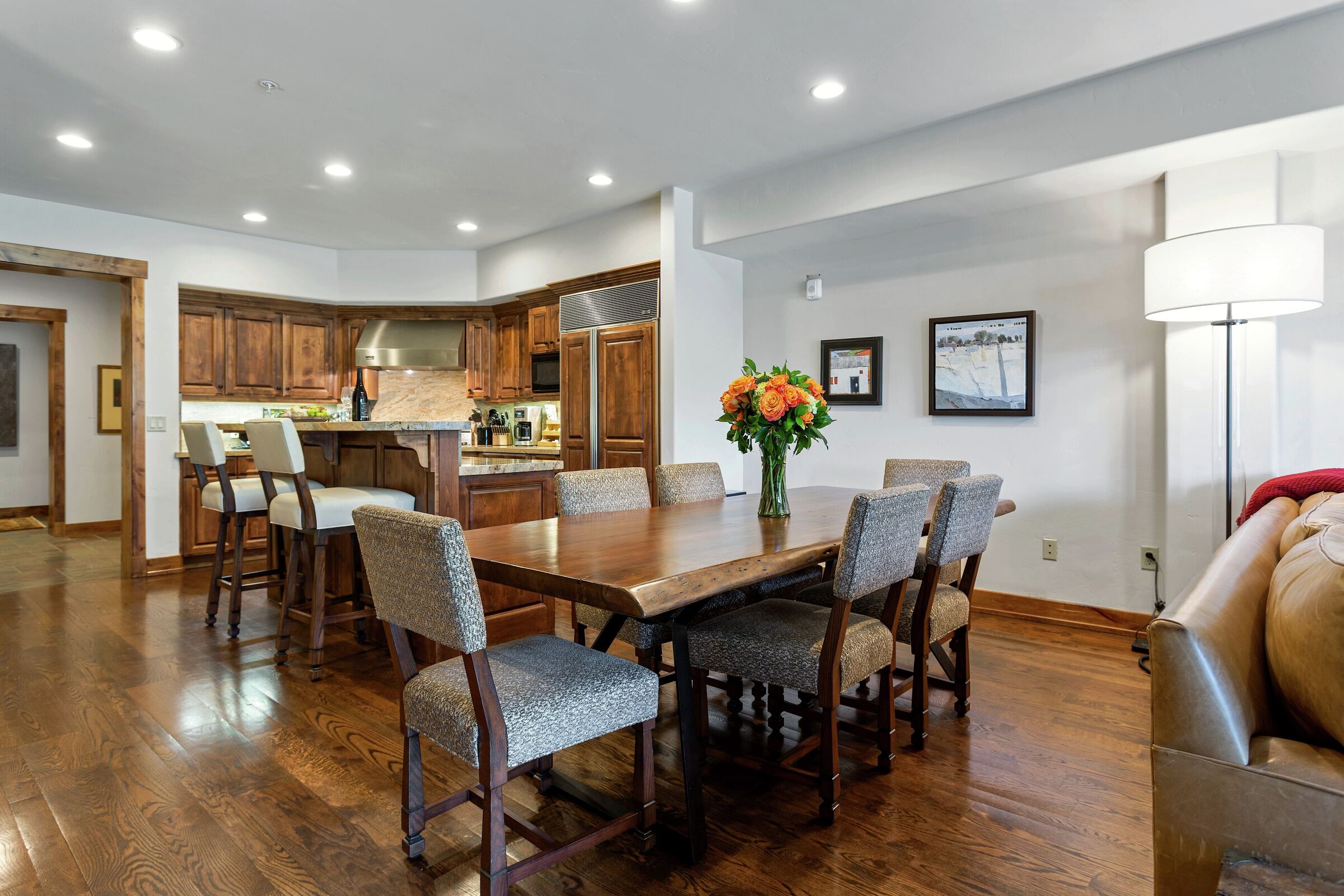 #311 - Dining Area & Kitchen