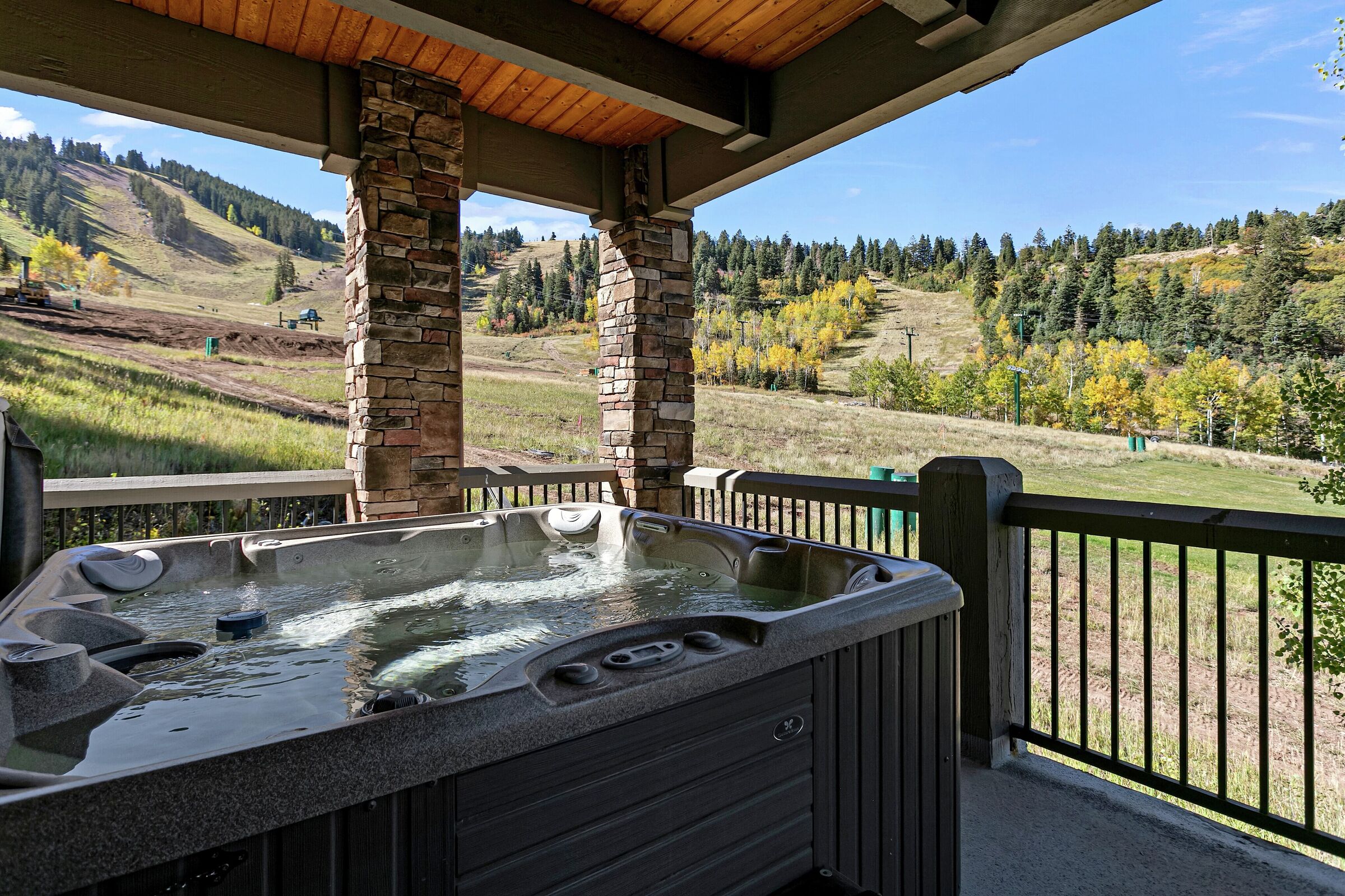 #333 - Balcony with Hot Tub