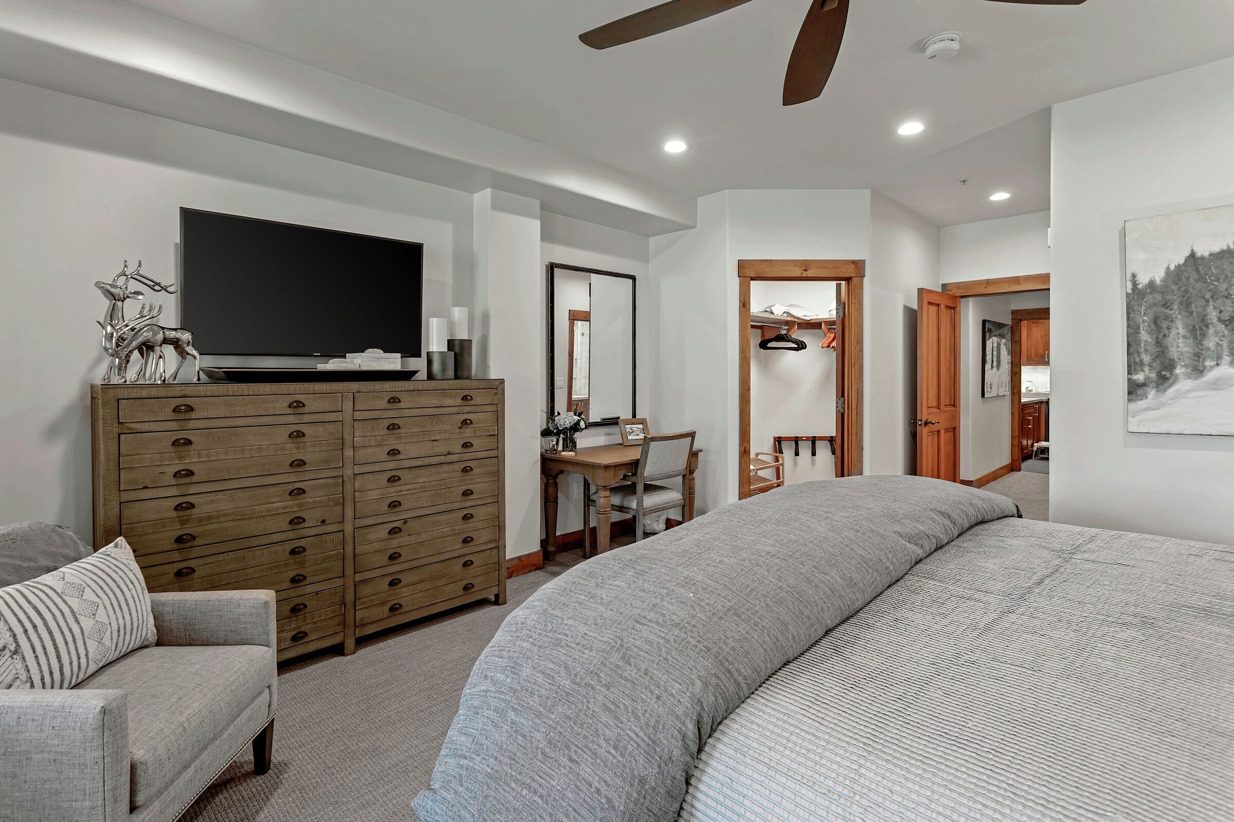#333 - Bedroom