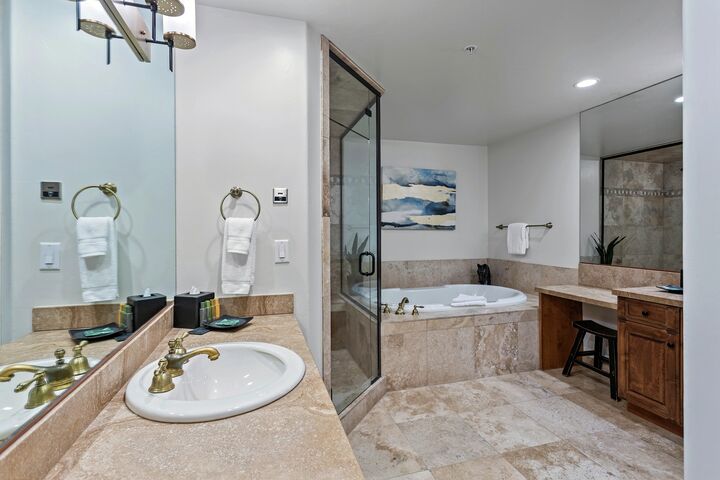 Master Ensuite Bathroom