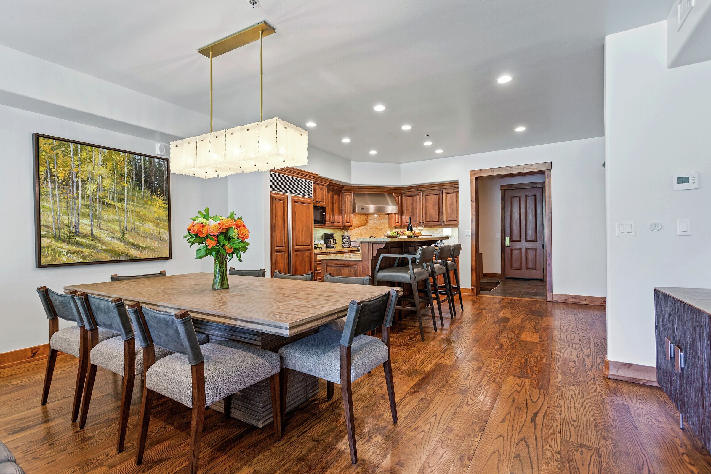 #342 - Dining Area & Kitchen