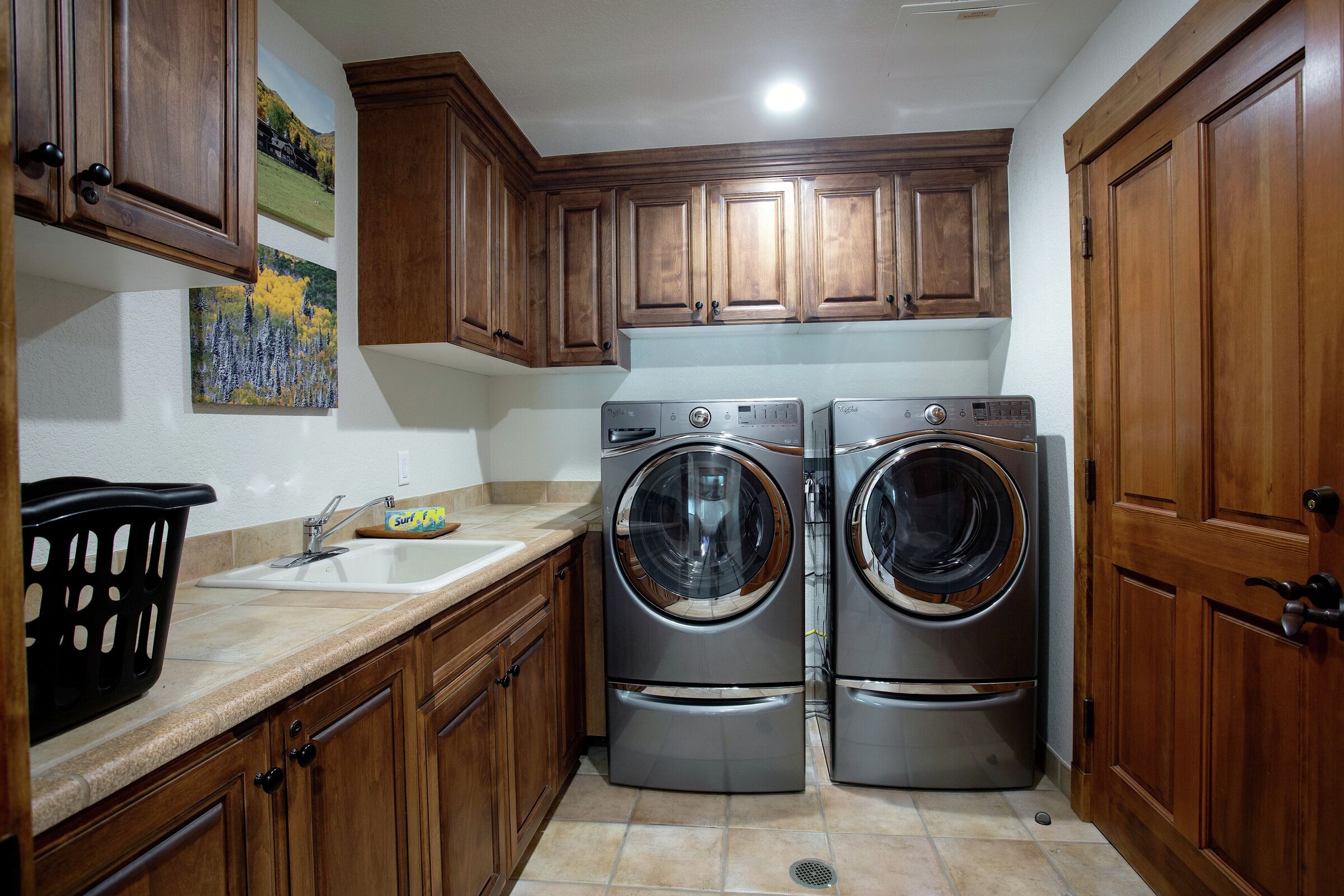 #342 - Laundry Room