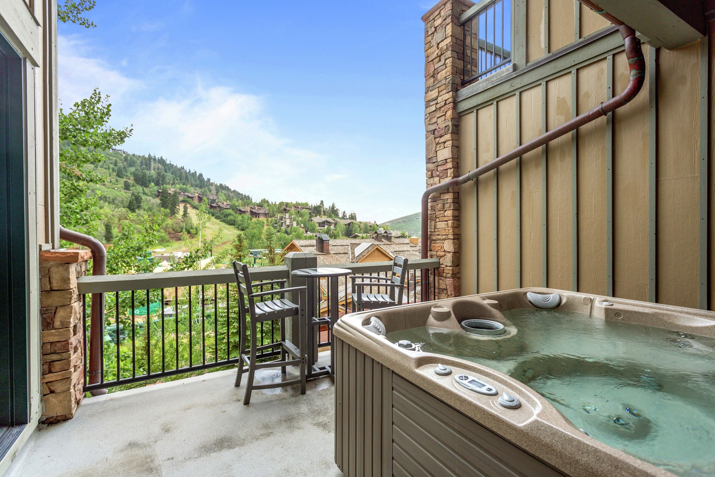 #222 - Balcony with Hot Tub