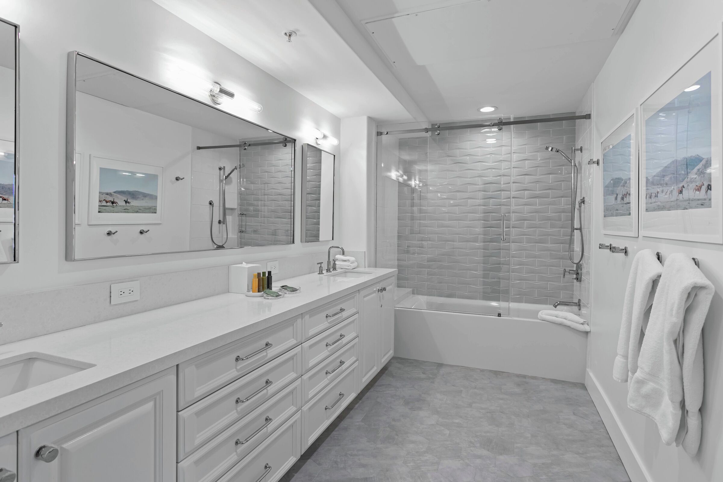 #243 - Ensuite Bathroom