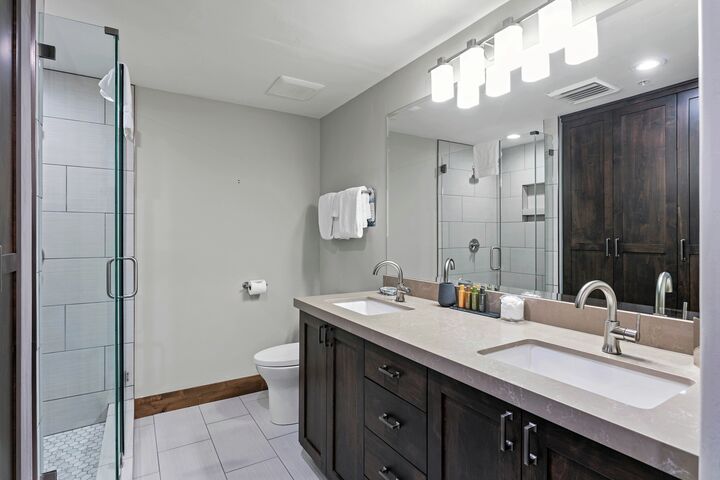 3 Bdrm - Master Ensuite Bathroom
