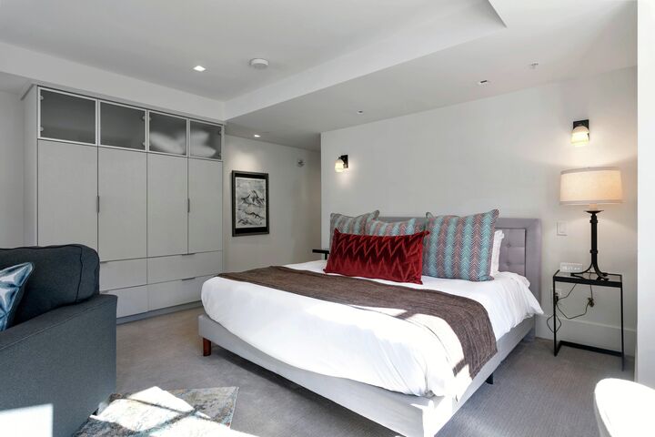 Deluxe Hotel Room Sleeping Area