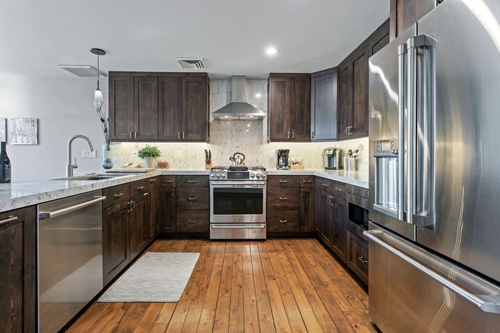 3 Bdrm Suite - Kitchen