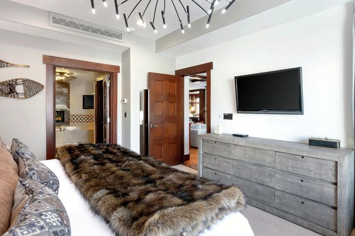 #408 - Master Bedroom