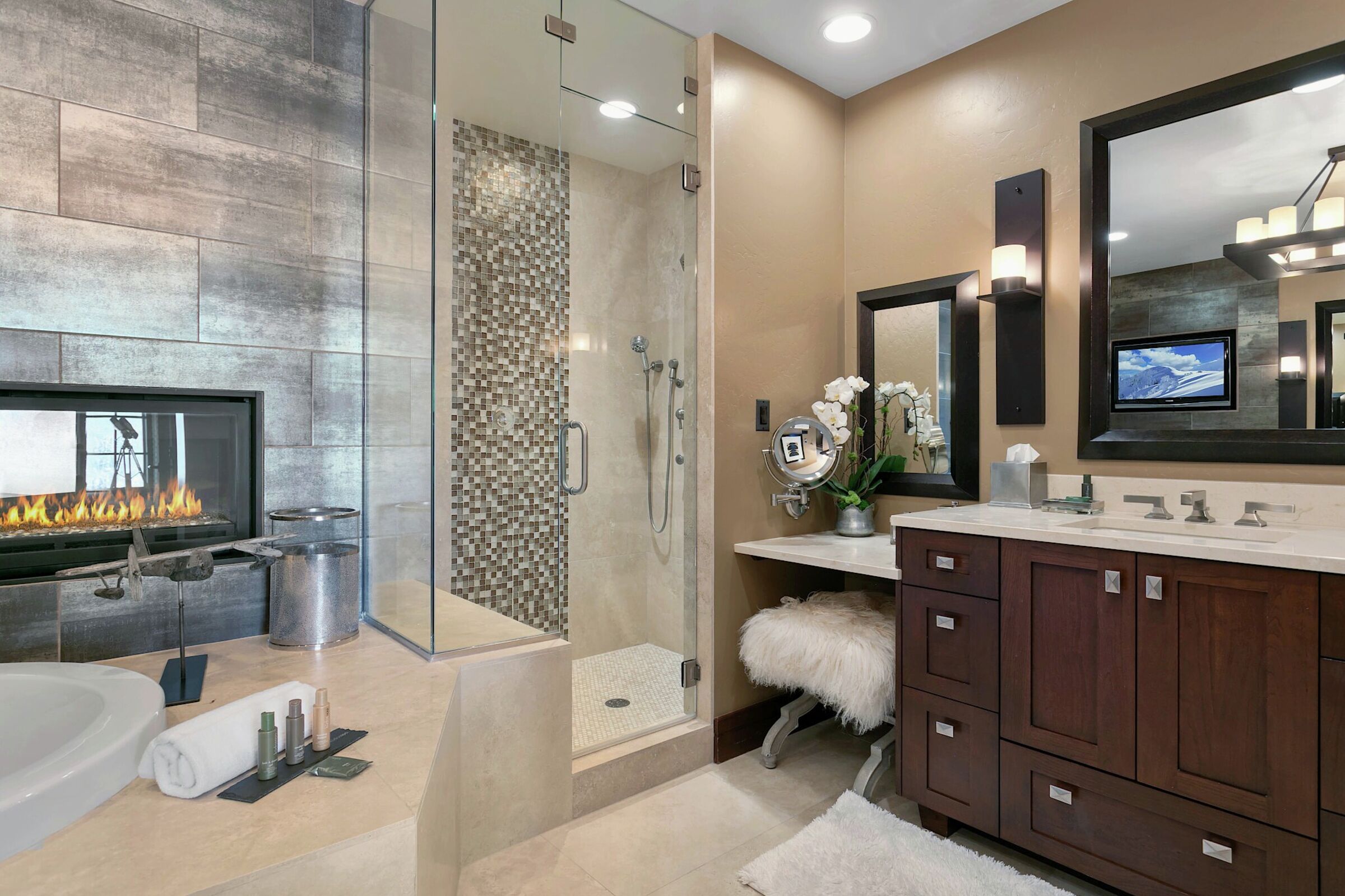 #603 - Master Ensuite Bathroom