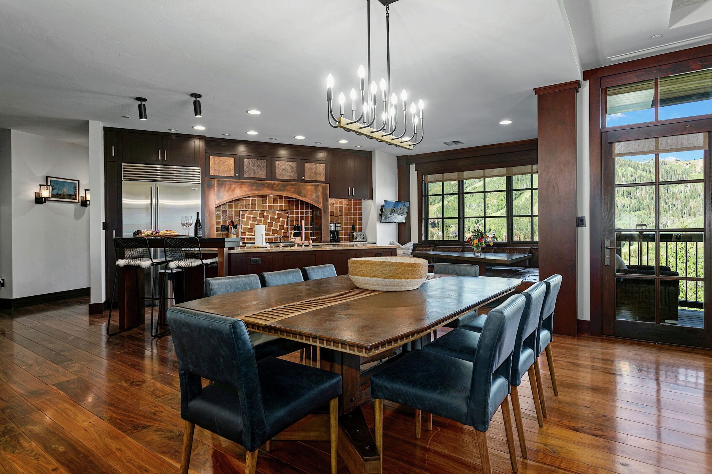 #301 - Dining Room