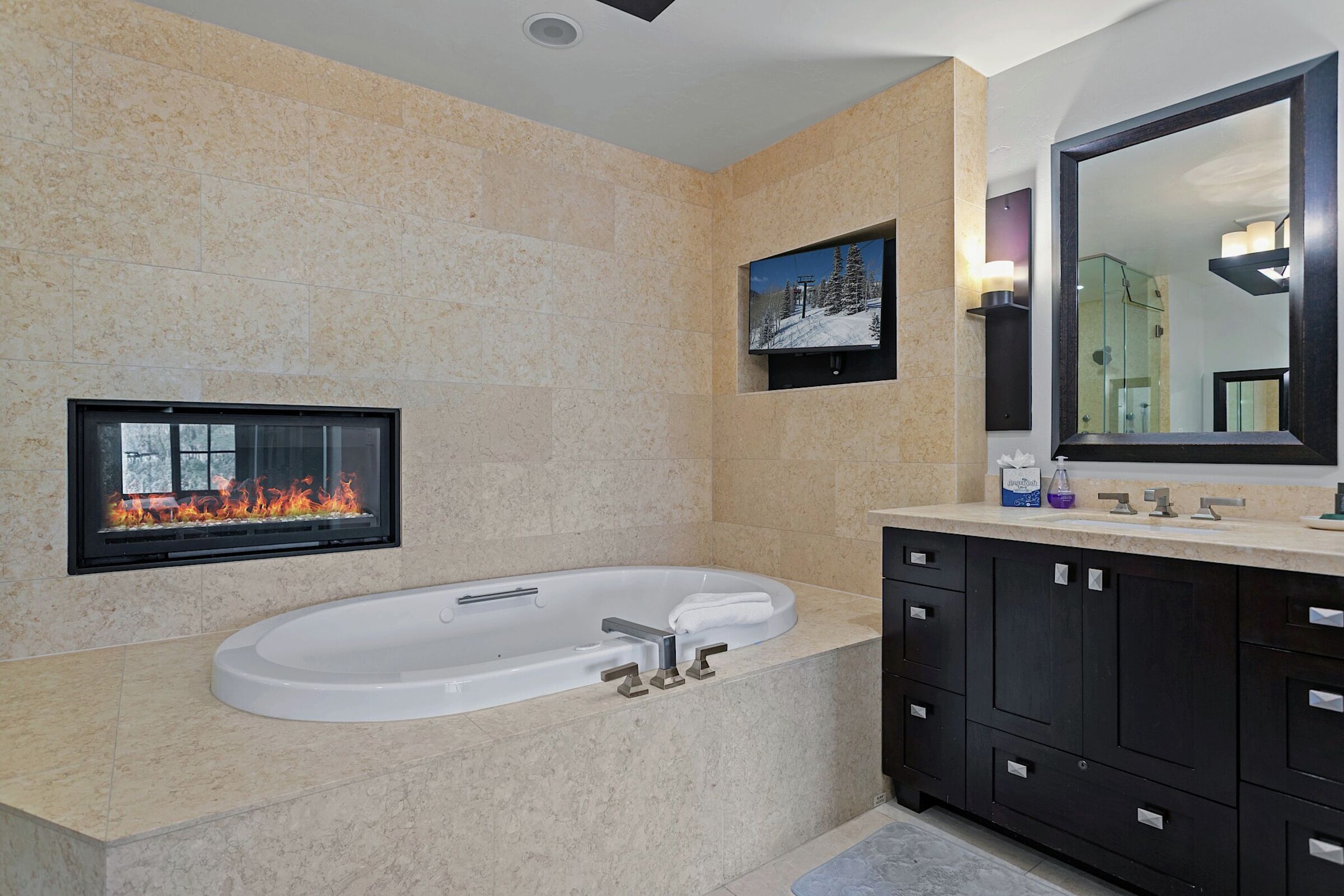 #301 - Master Ensuite Bathroom