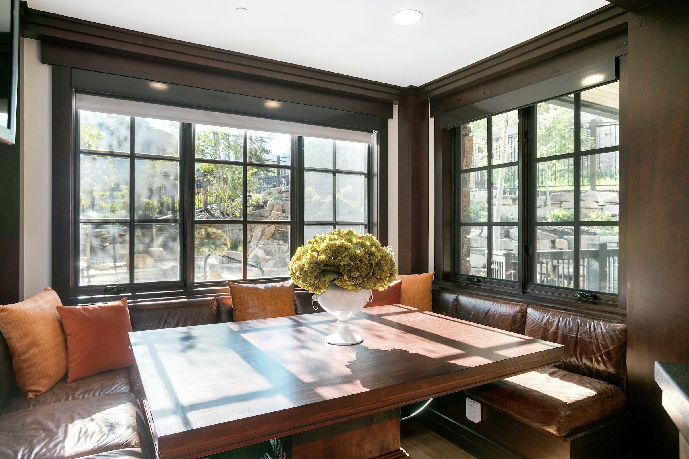 #208 - Breakfast Nook
