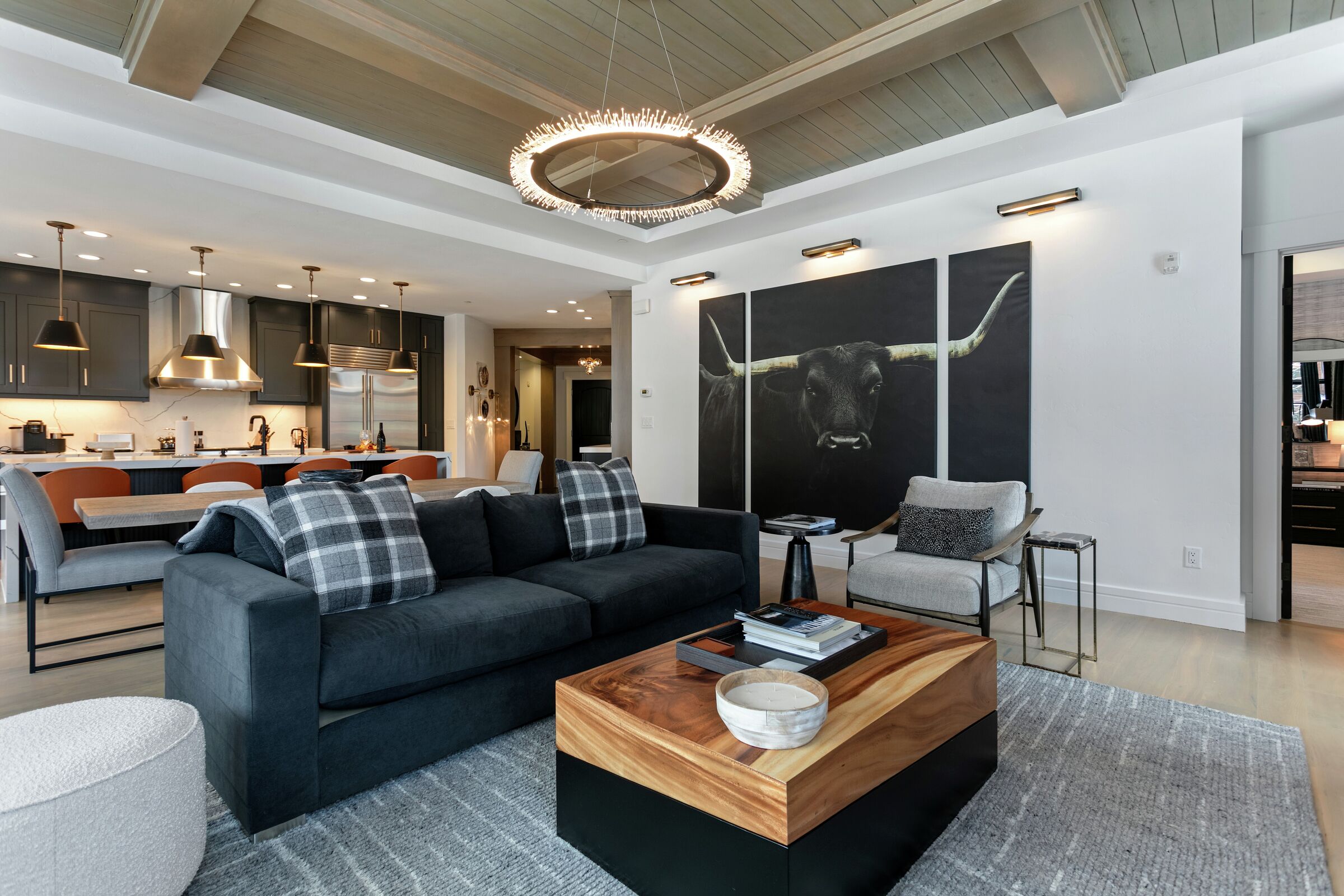 Living Area, Dining Area & Kitchen