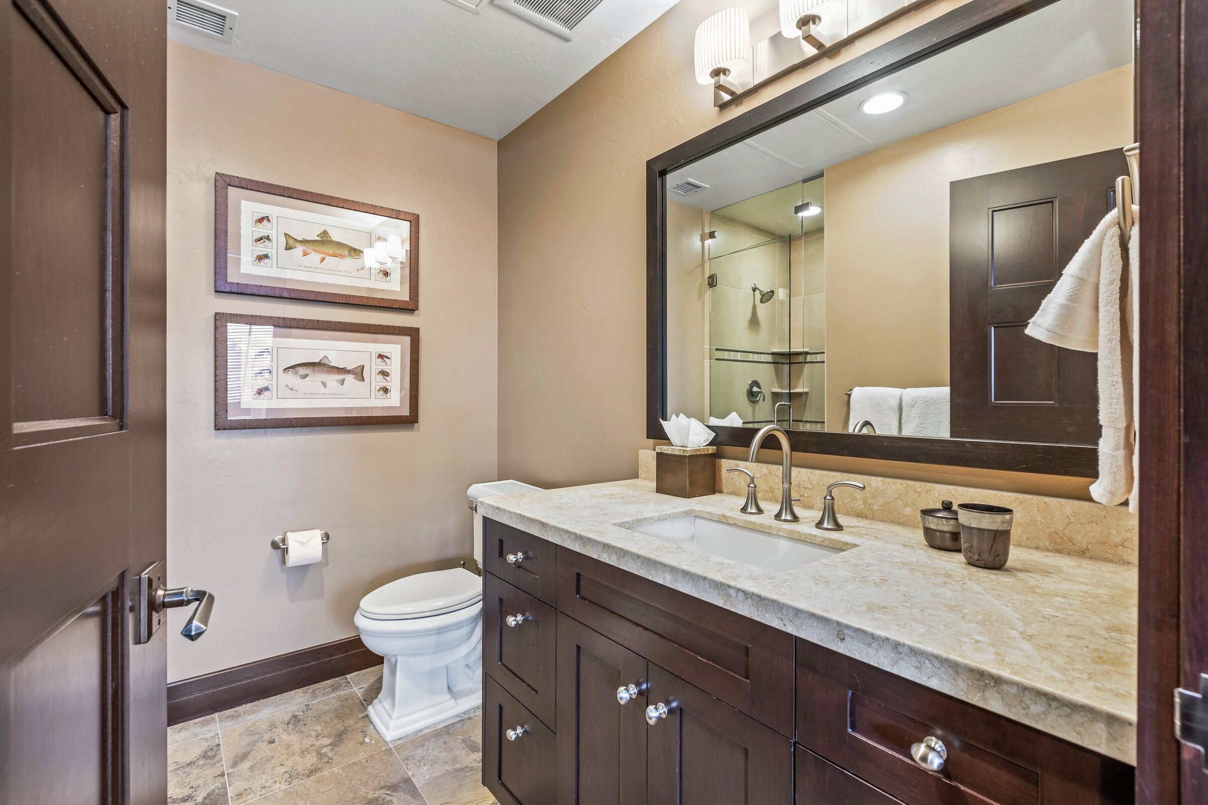 #506 - Ensuite Bathroom
