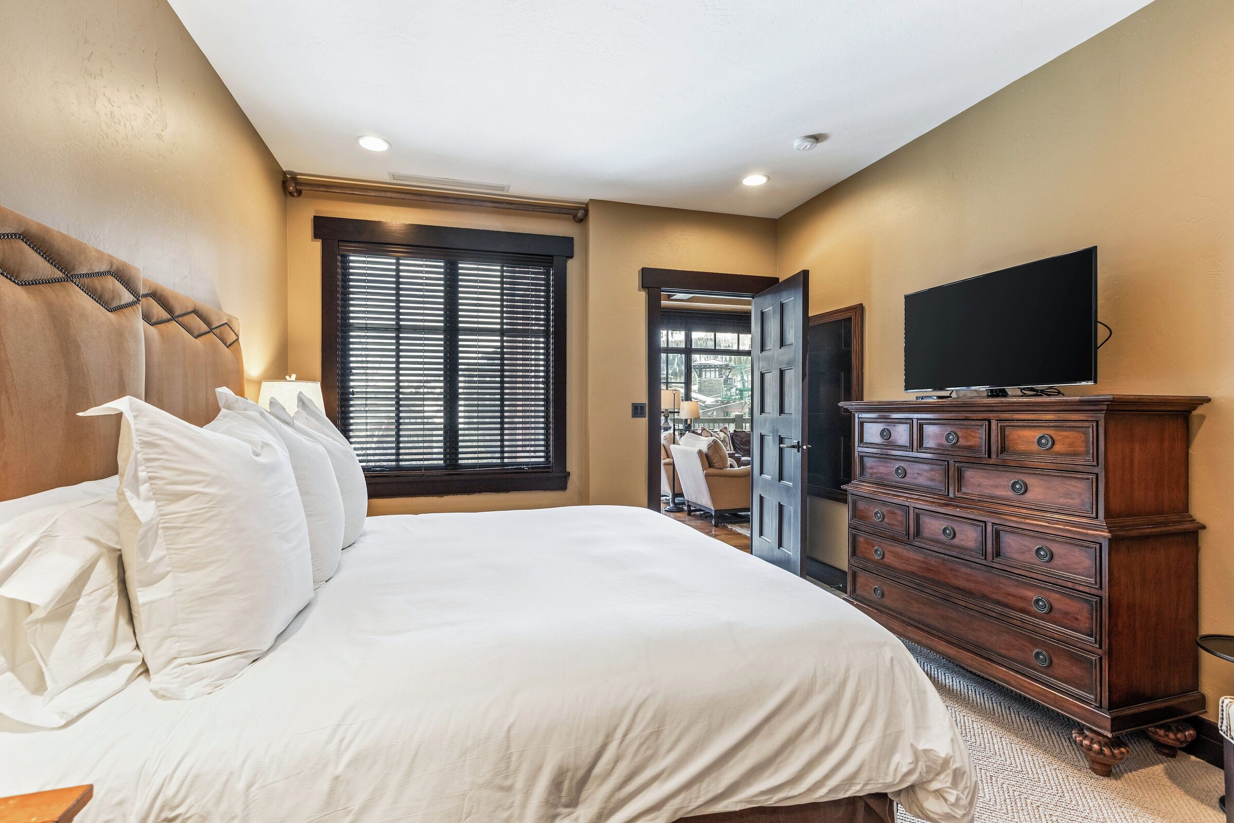 #506 - Bedroom