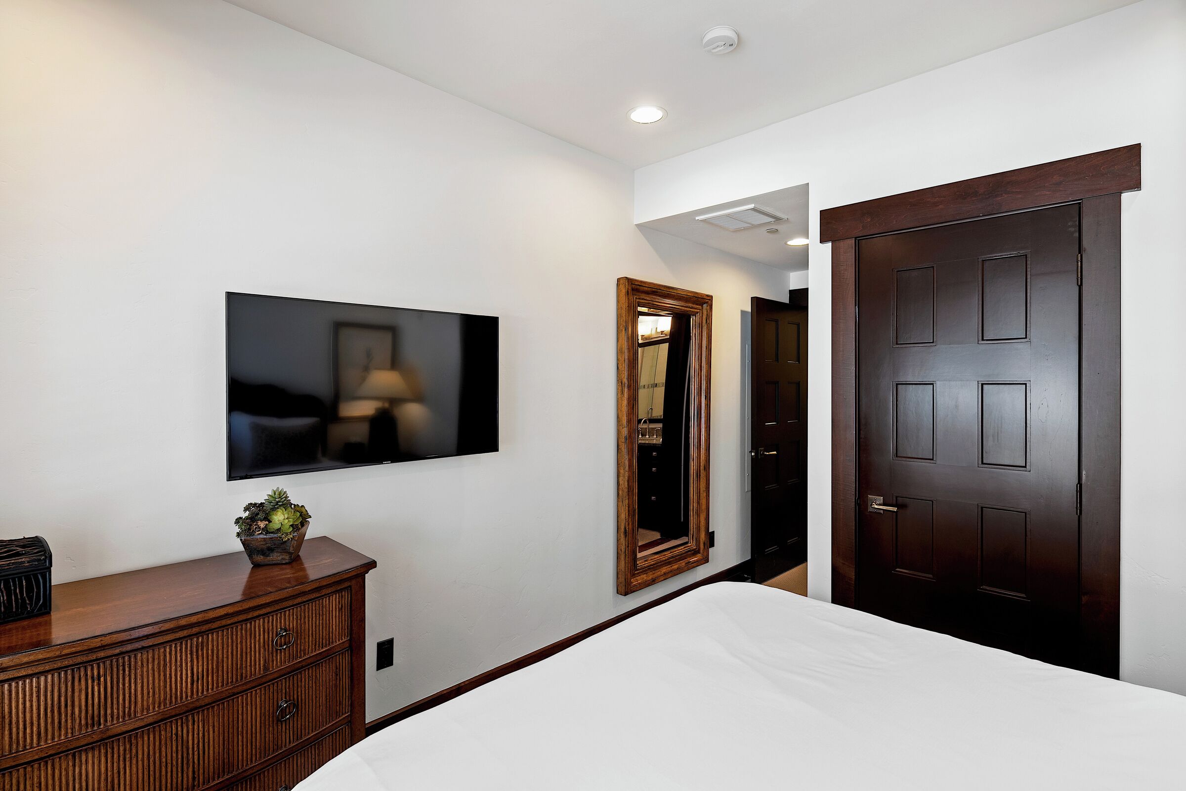 #102 - Bedroom