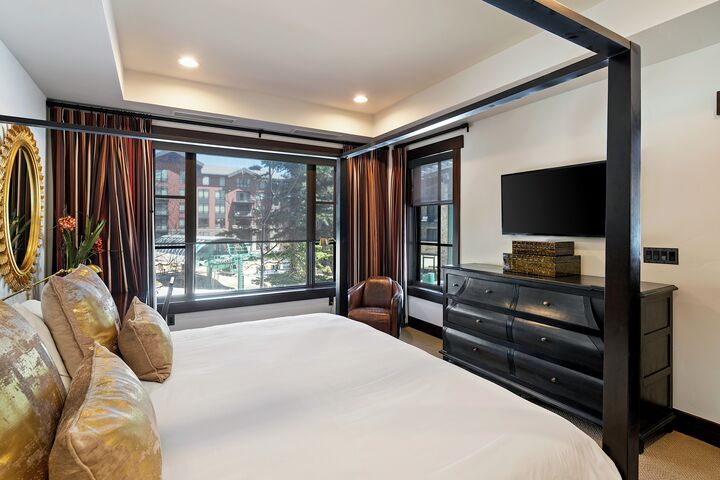 #102 - Master Bedroom