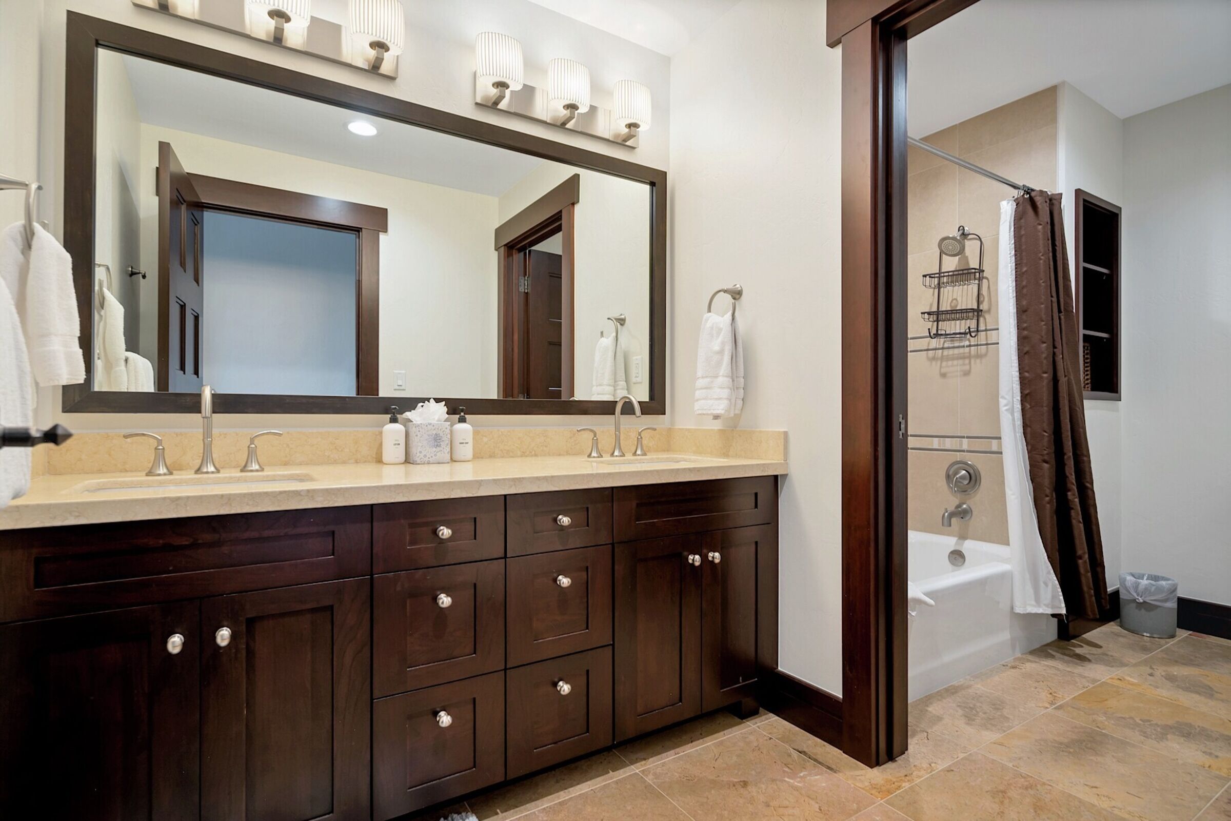 #501 - Bathroom