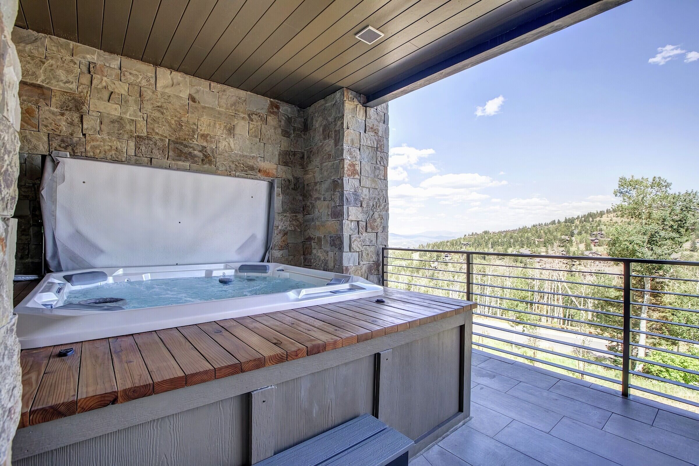 Balcony with Hot Tub
