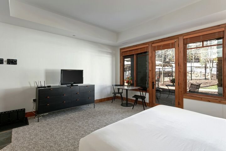 #102 - Guest Room