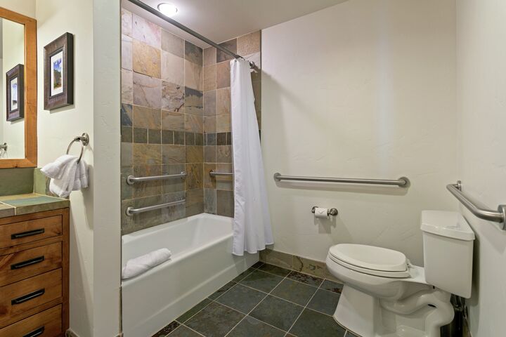 #102 - Bathroom