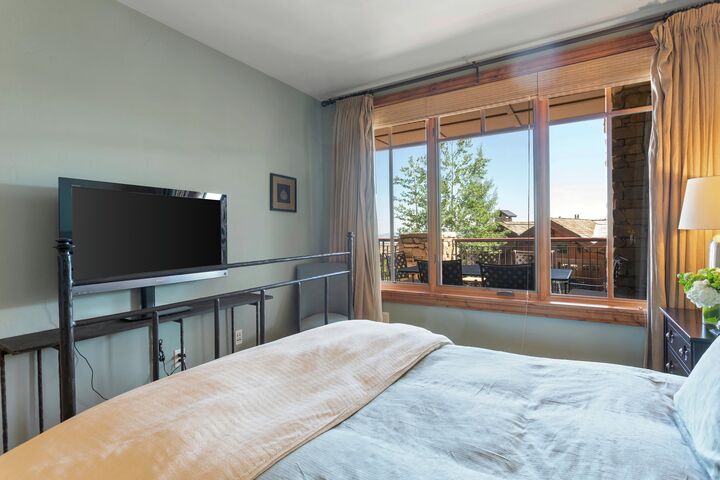 #101 - Bedroom