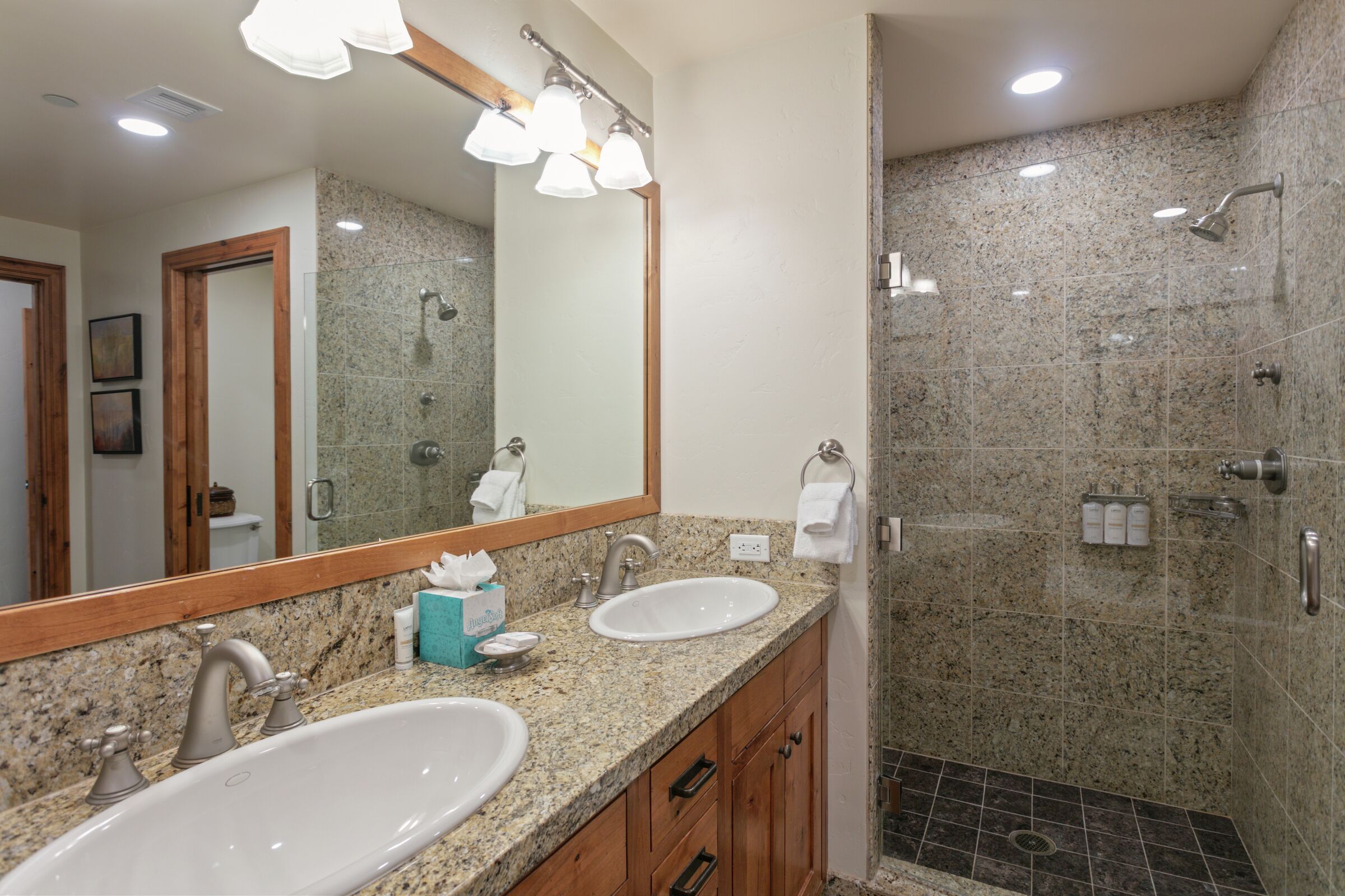 Master Ensuite Bathroom