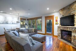 1 Bdrm Spa - Living Room & Dining Room
