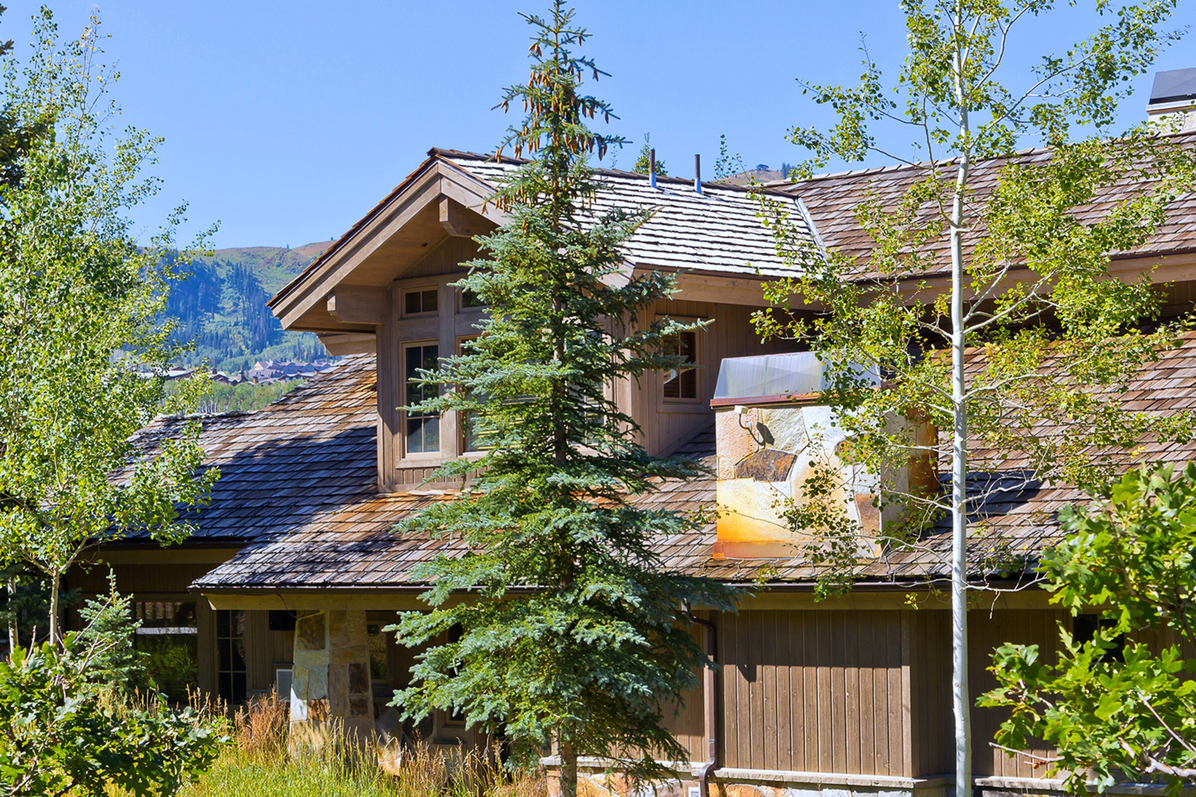8 Bellemont Court