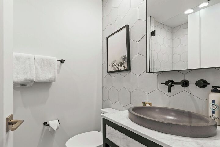 #204 - Bathroom