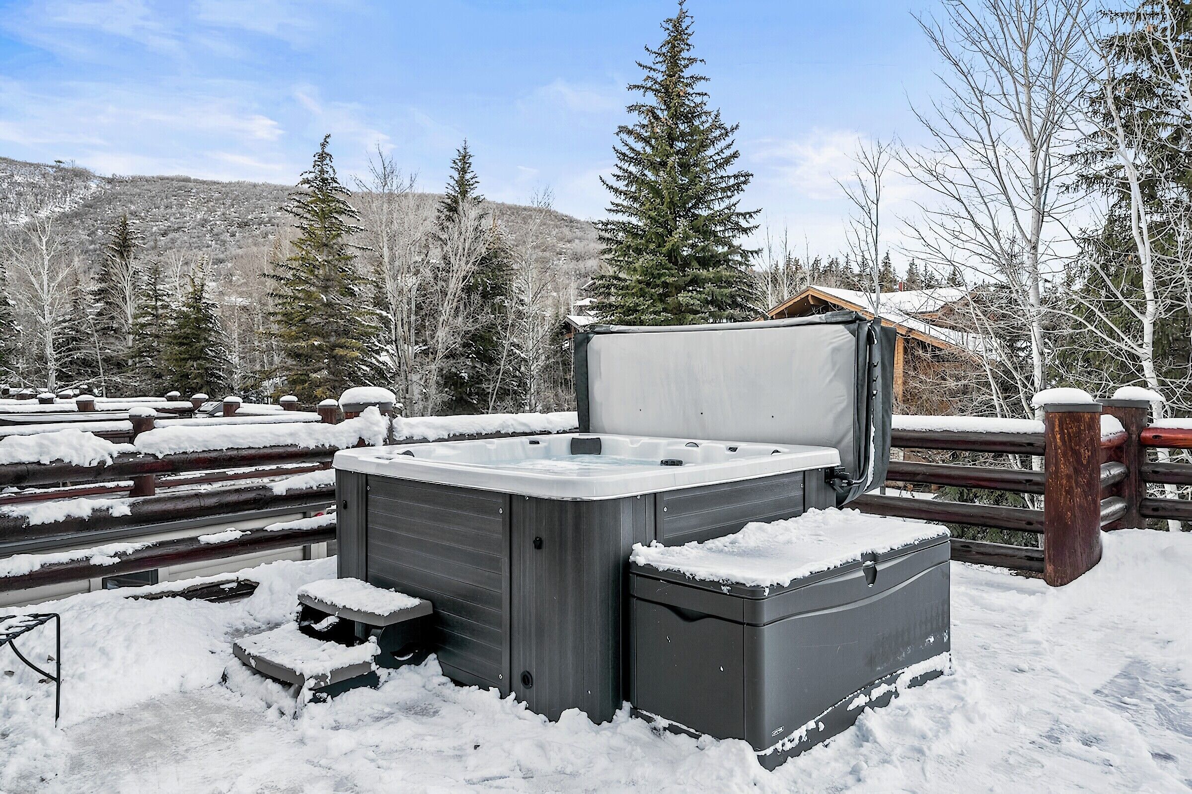Balcony with Hot Tub
