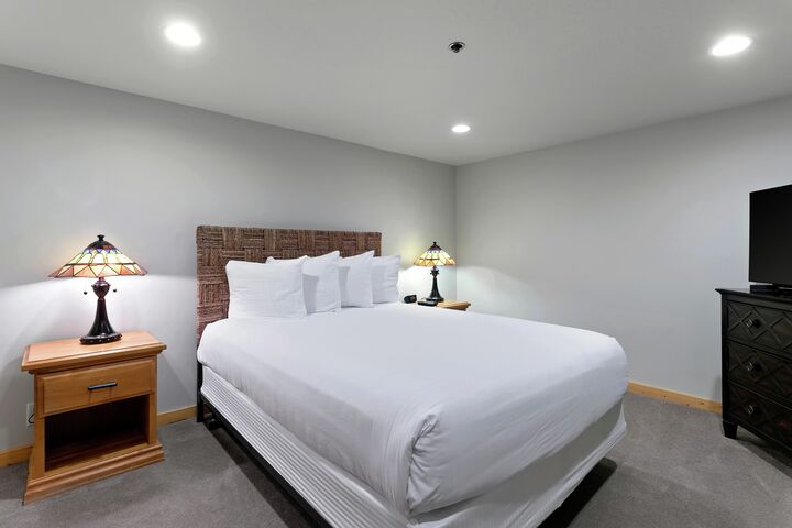 #C101 - Master Bedroom