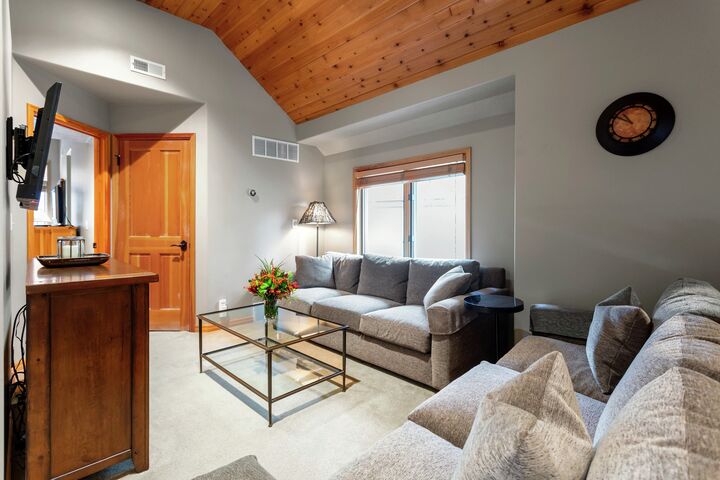 #2473 - Loft Living Area