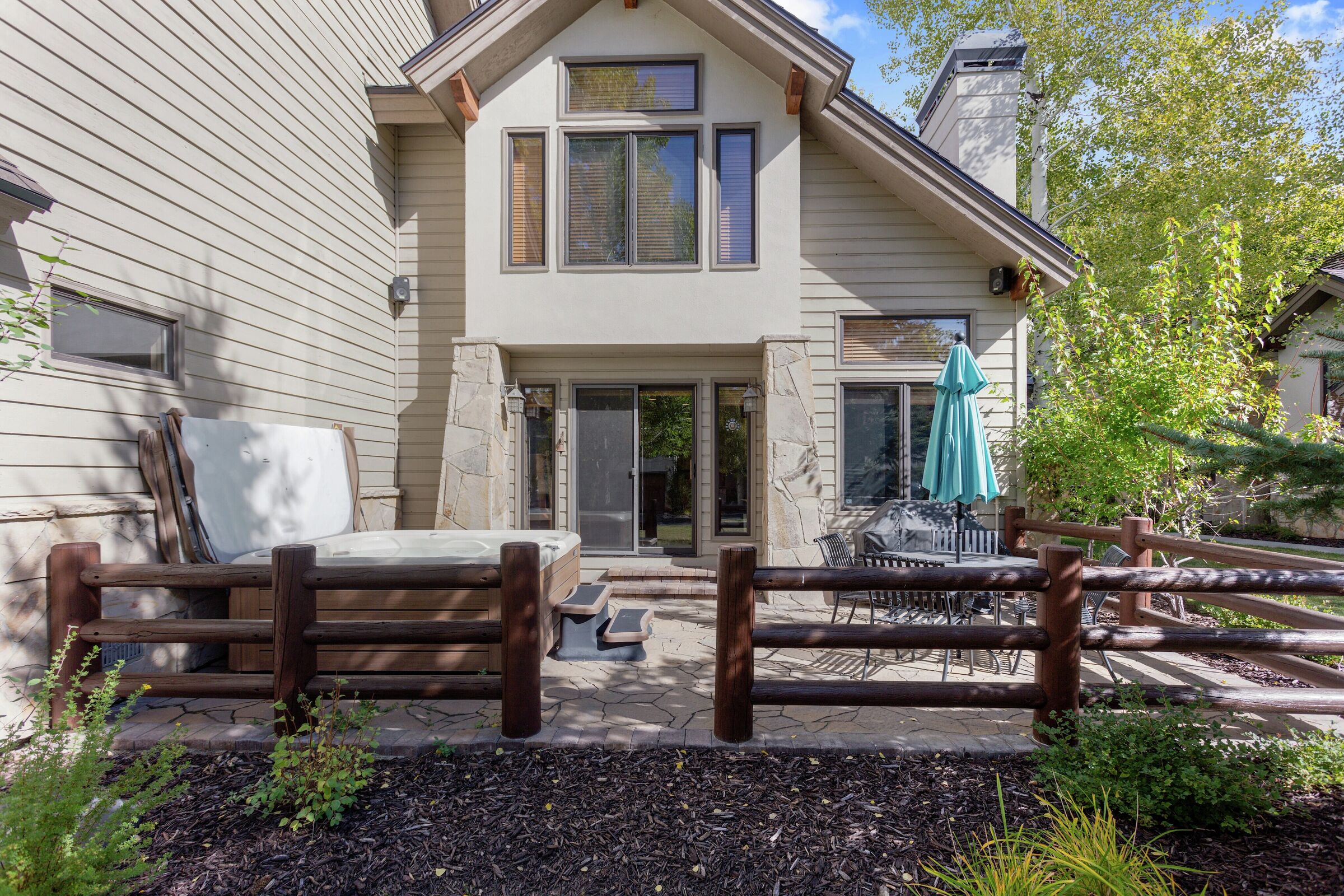 #2473 - Patio with BBQ and Hot Tub