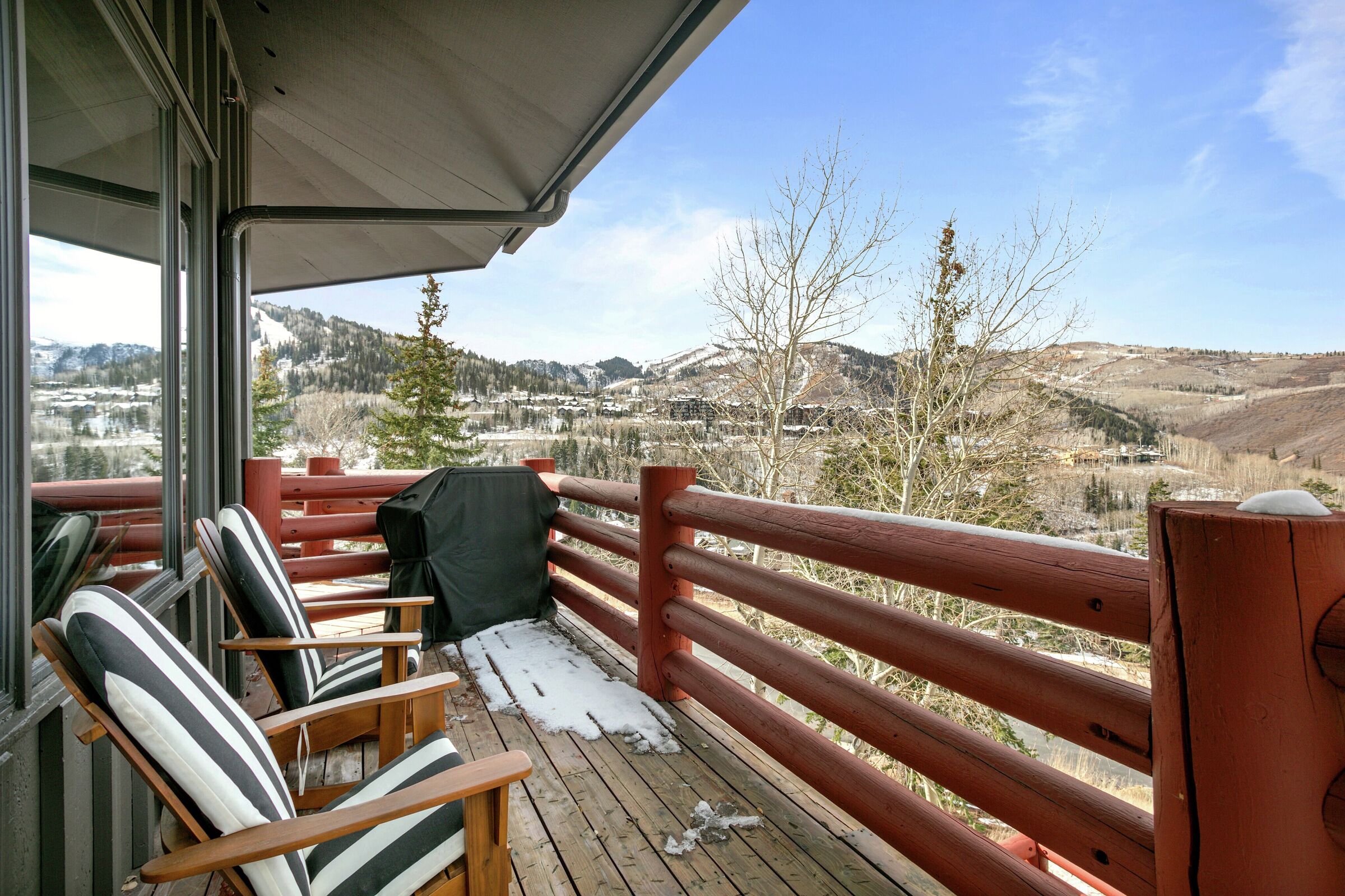 Balcony with BBQ