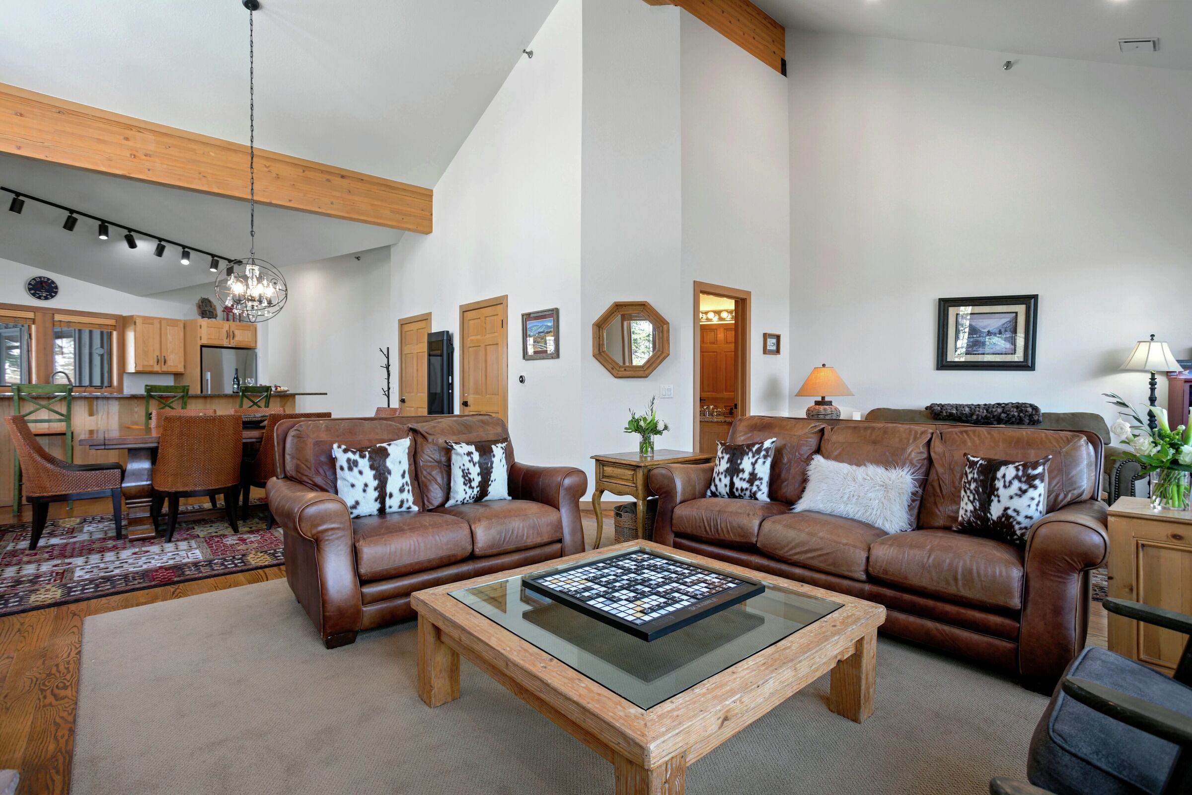 Living Area, Dining Area & Kitchen