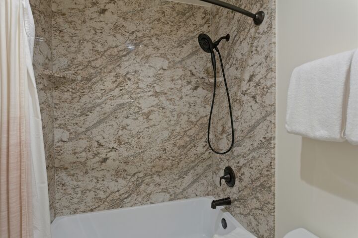 Master Ensuite Bathroom