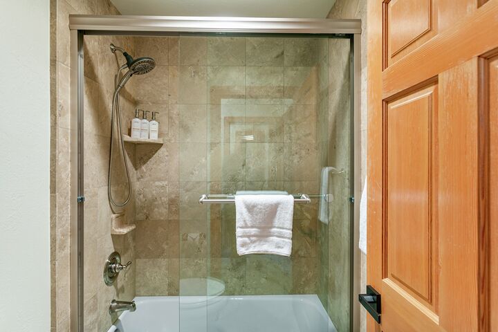 #11 - Ensuite Bathroom