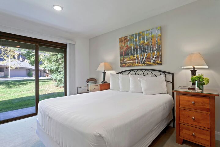 #1733 - Bedroom