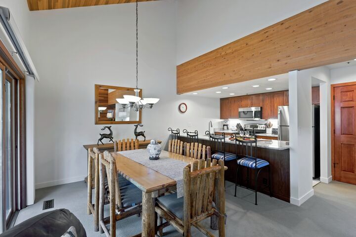 #1733 - Dining Area & Kitchen