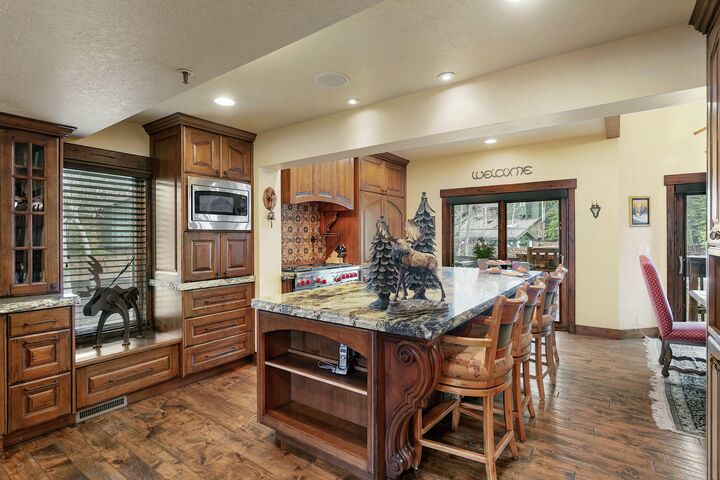 #1617 - Kitchen