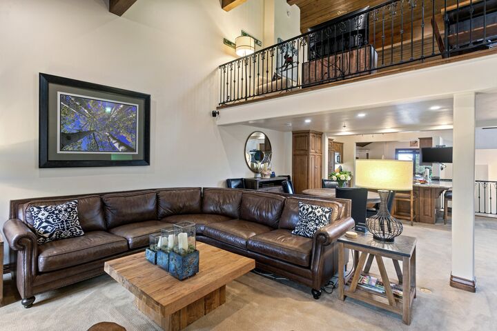 #124 - Living Area, Dining Area & Kitchen