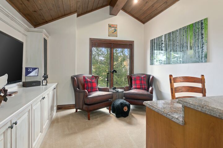 #124 - Sitting Area