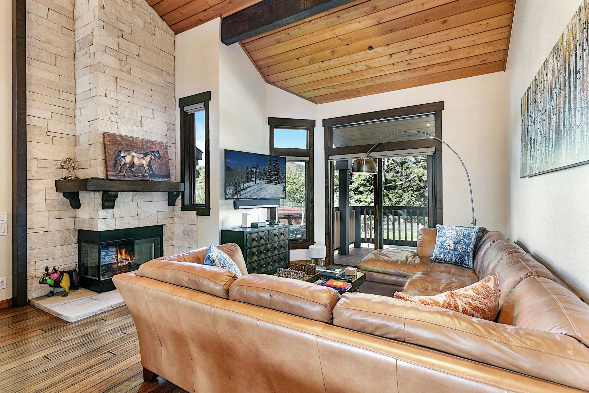 #126 - Living Room
