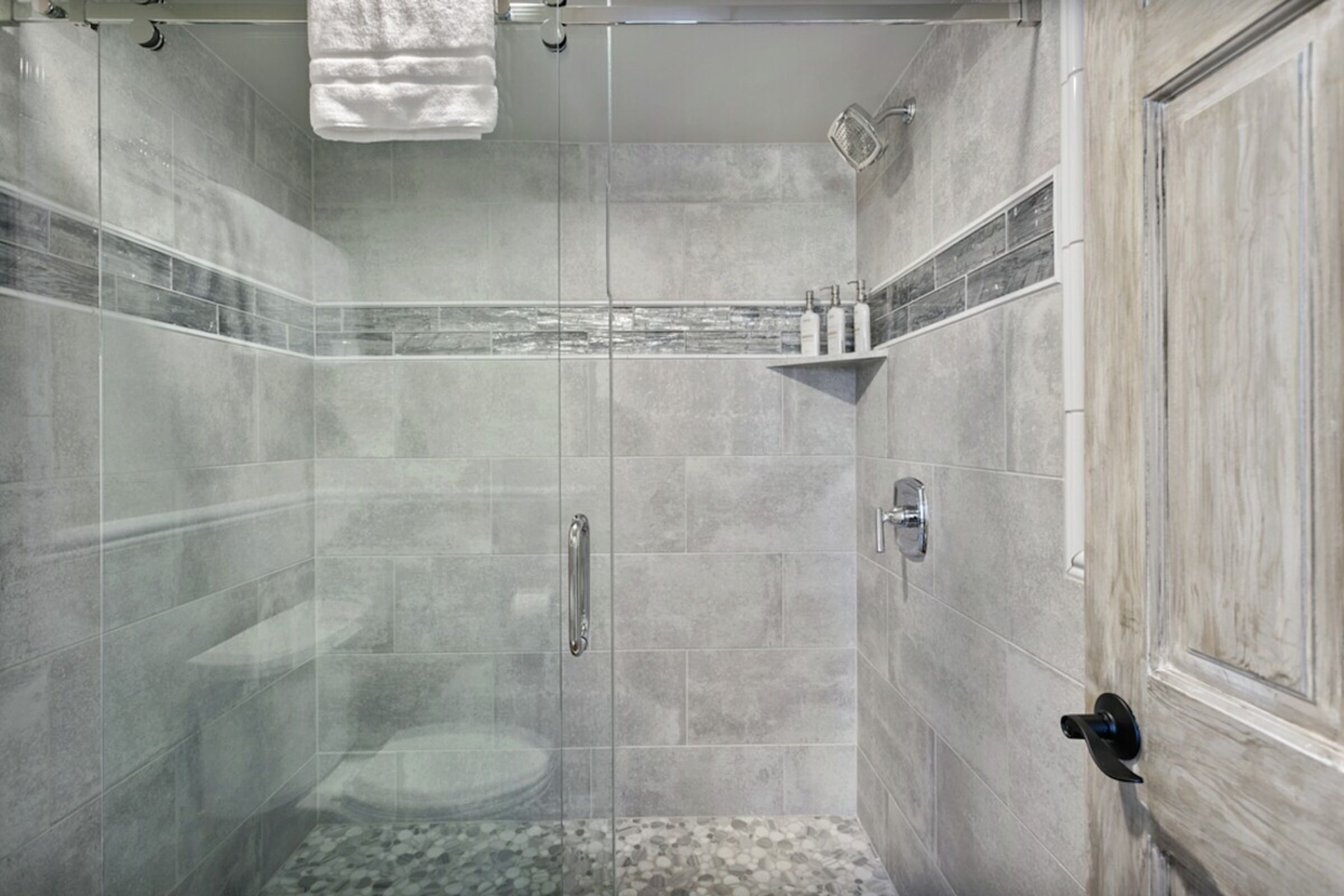 #105 - Master Ensuite Bathroom