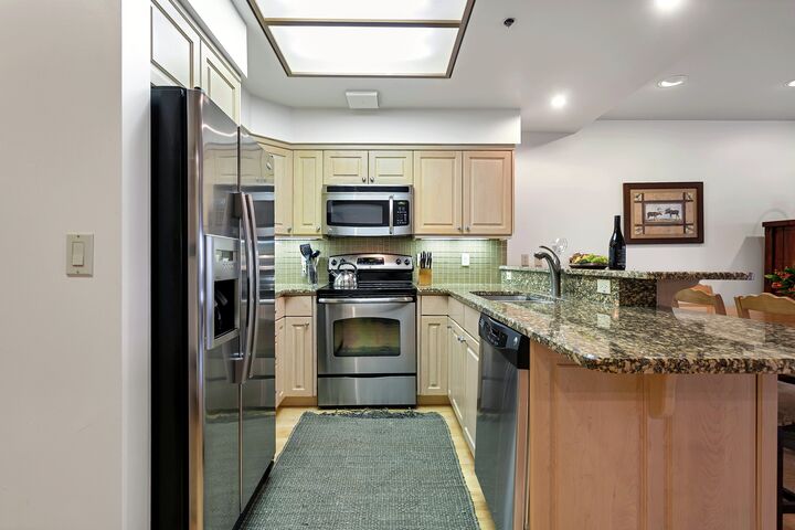 #302 - Kitchen