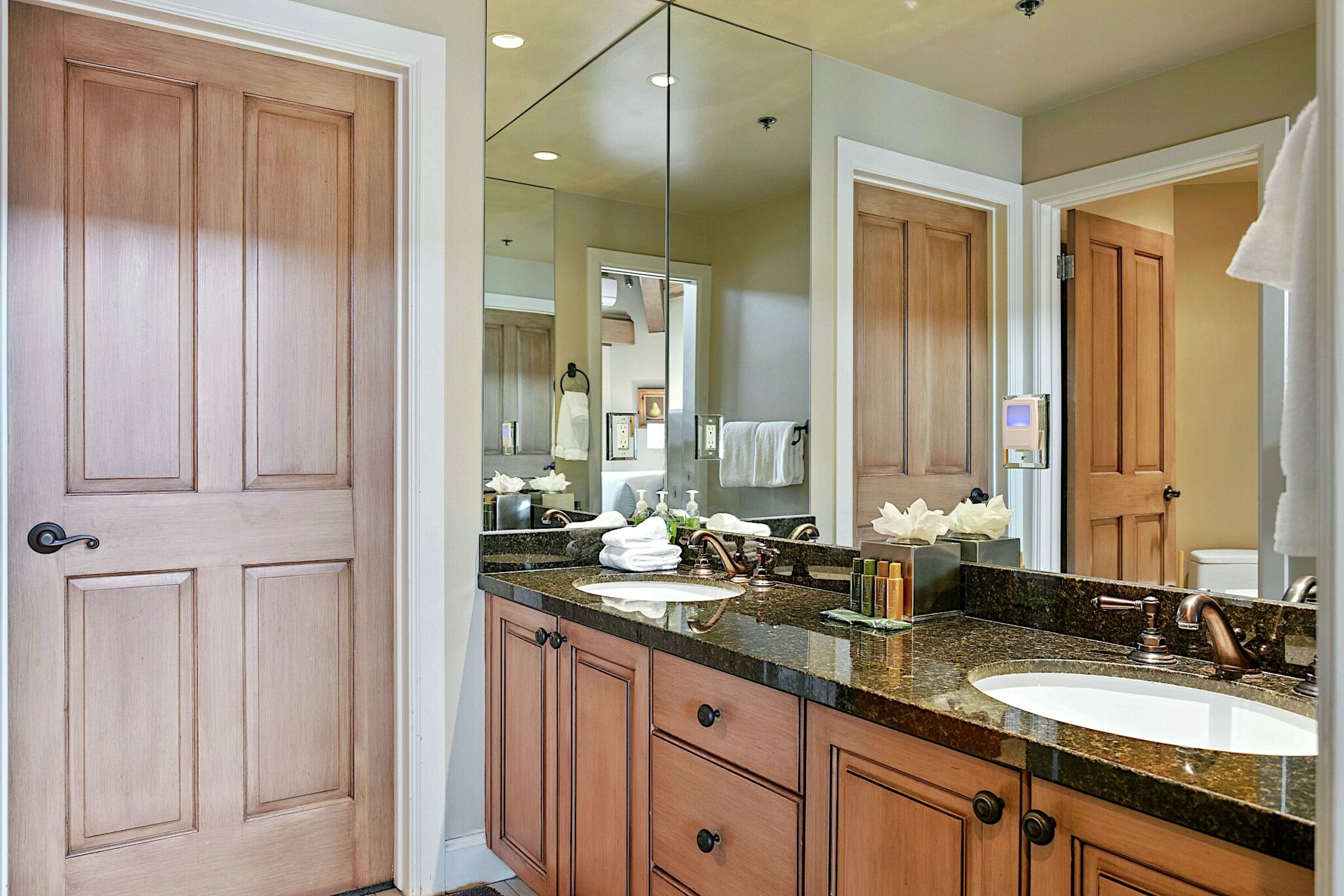 #304 - Master Ensuite Bathroom