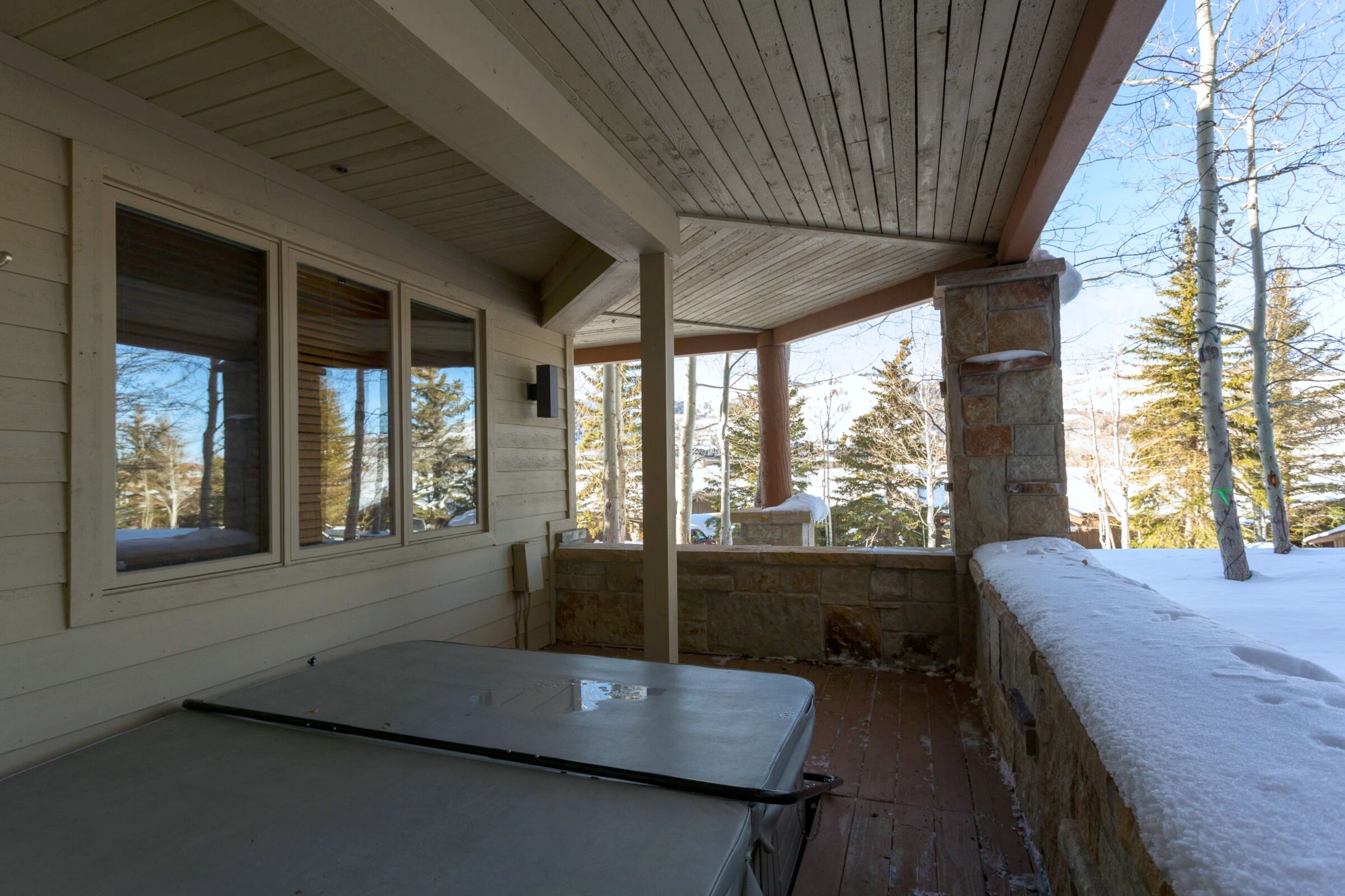 #5 - Patio with Hot Tub