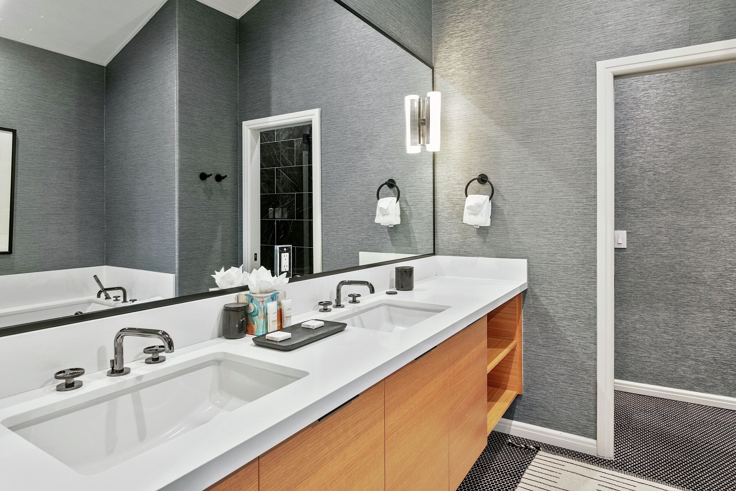 Master Ensuite Bathroom